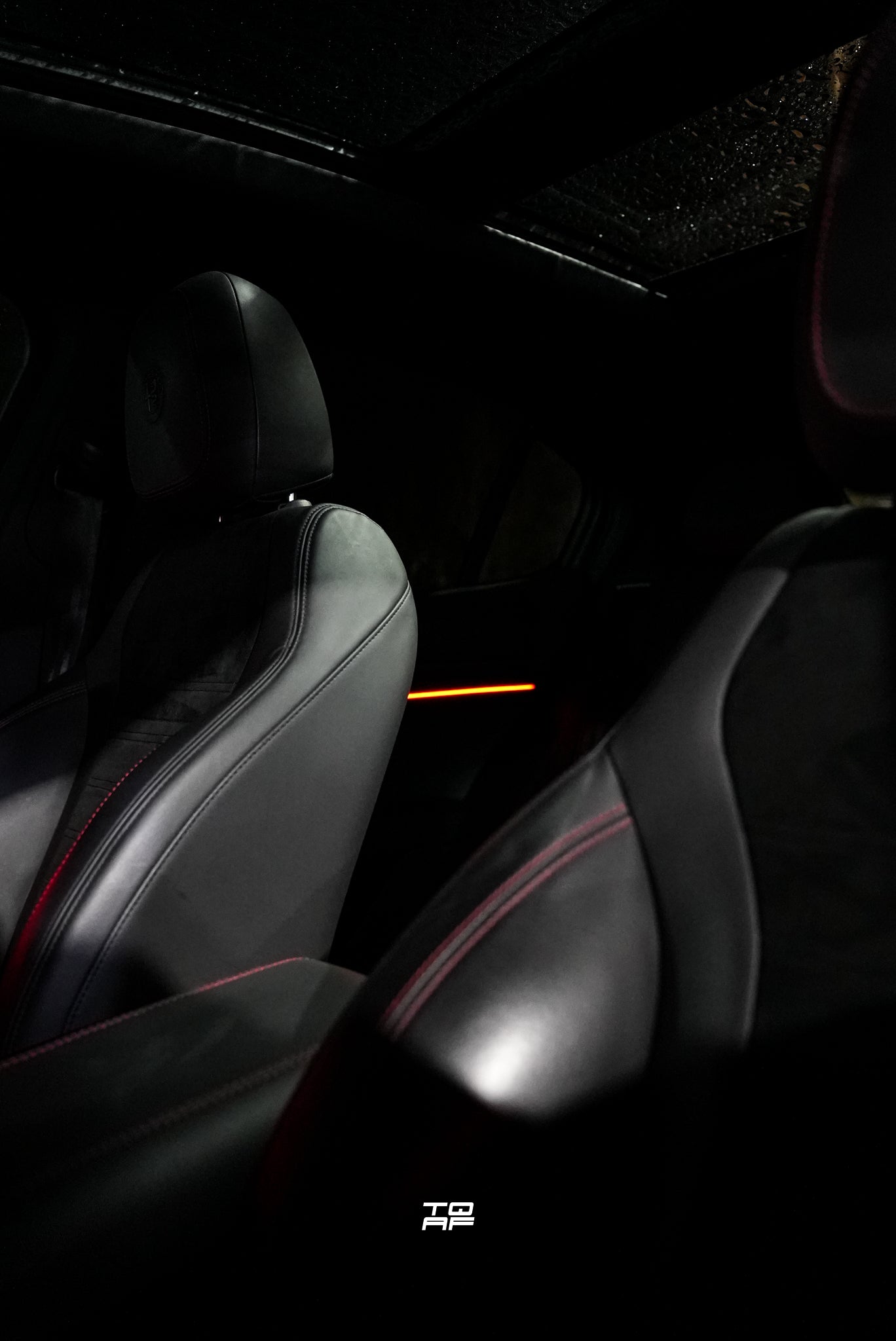 Alfa Romeo Stelvio Ambient Lighting Kit – Factory-Style RGB Interior (Plug & Play / Wire & Play)