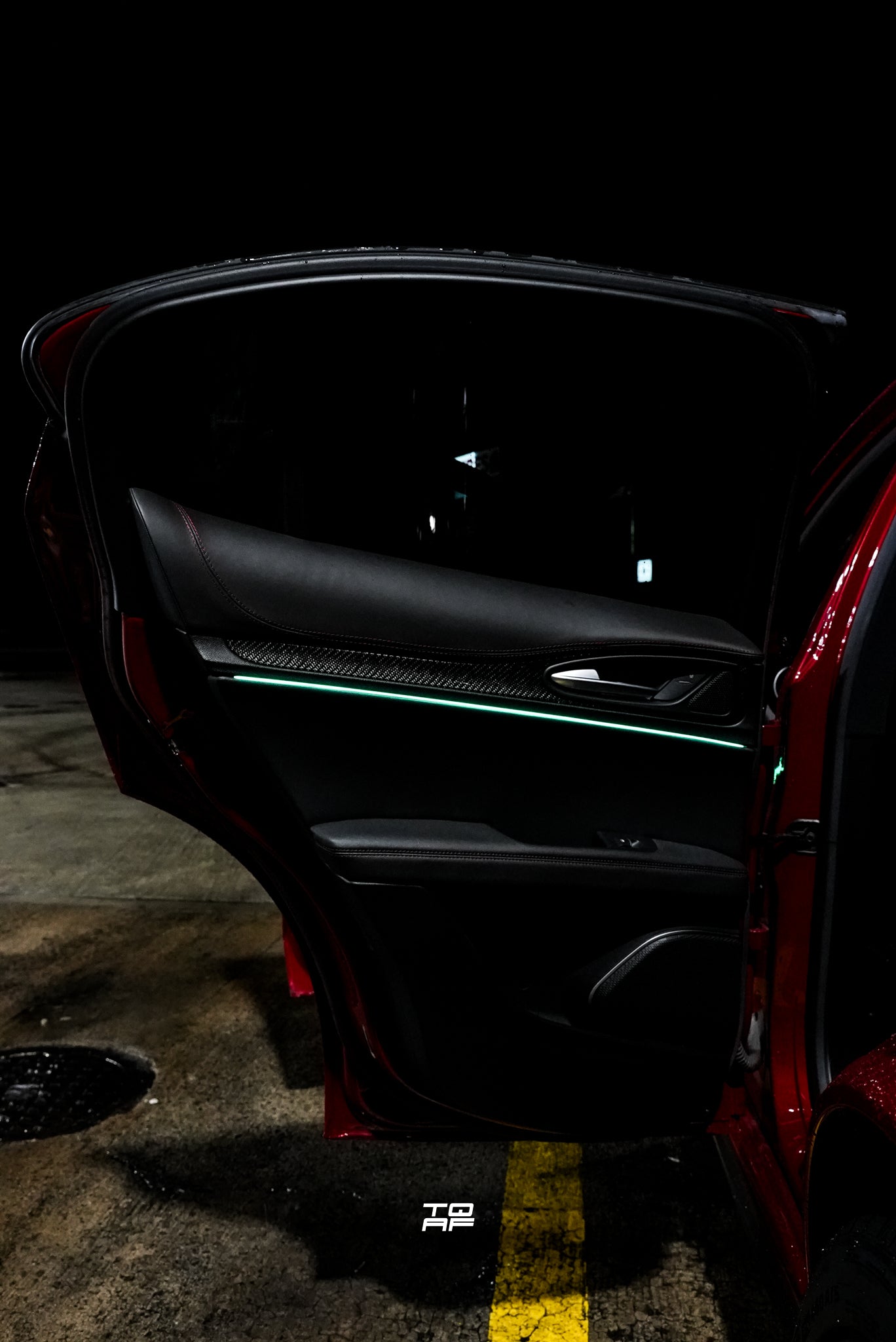 Alfa Romeo Stelvio Ambient Lighting Kit – Factory-Style RGB Interior (Plug & Play / Wire & Play)