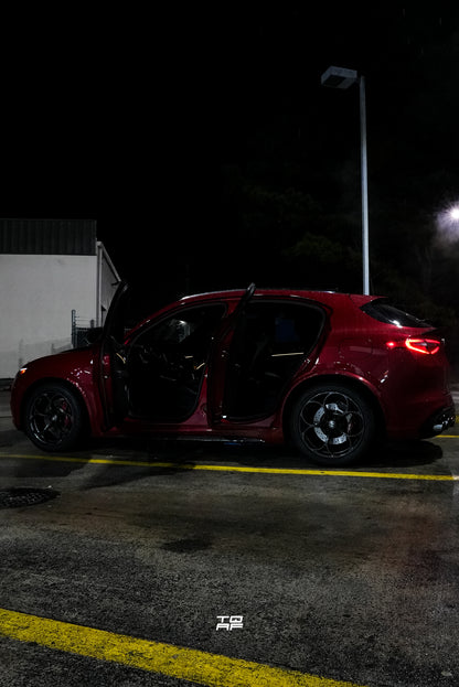 Alfa Romeo Stelvio Ambient Lighting Kit – Factory-Style RGB Interior (Plug & Play / Wire & Play)