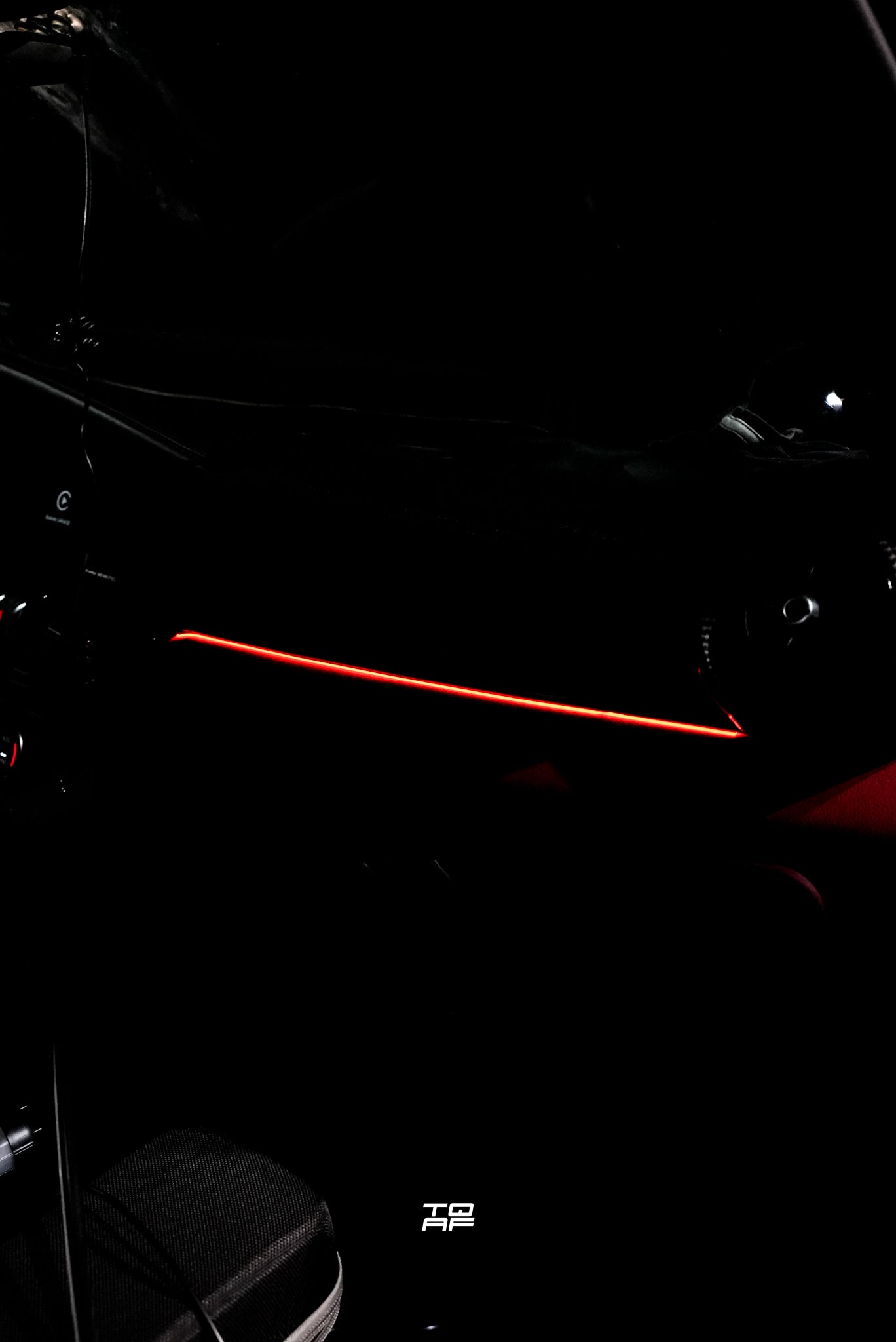 Alfa Romeo Giulia Ambient Lighting Kit – Factory-Style RGB Interior (Plug & Play / Wire & Play)