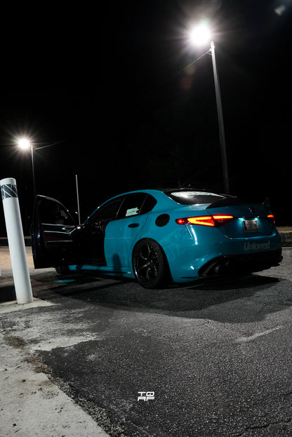 Alfa Romeo Giulia Ambient Lighting Kit – Factory-Style RGB Interior (Plug & Play / Wire & Play)